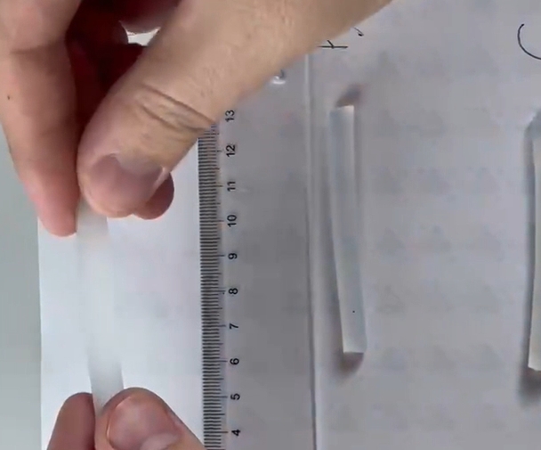 How to judge the quality of acid silicone sealant by stretching multiple?