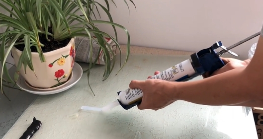 Transparent non-toxic sealant